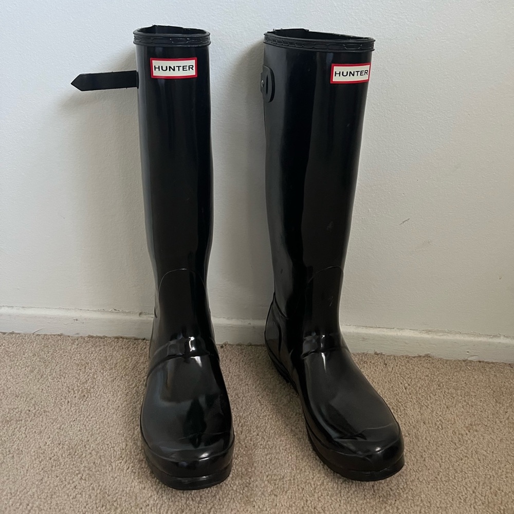 Hunter Adjustable Tall Black Gloss Rain Boots, Size 8